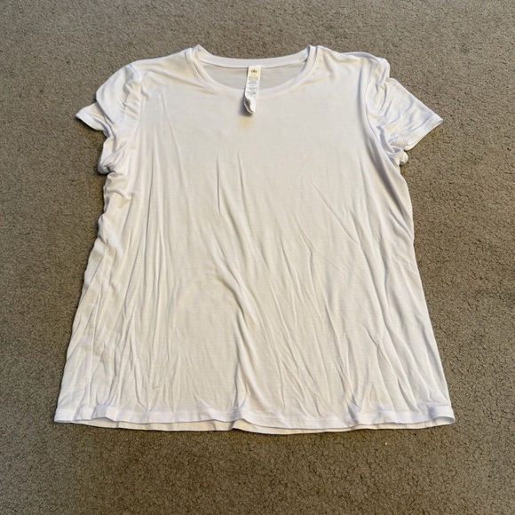 ALO Yoga Tops - ALO YOGA TOP! ✨